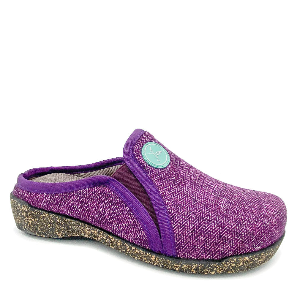 Purple slipper in recycled textile