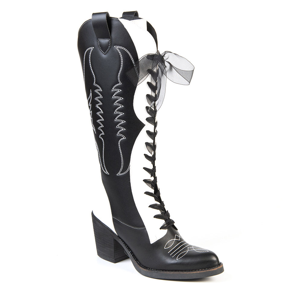 Black and white laced cowboy boot 2184