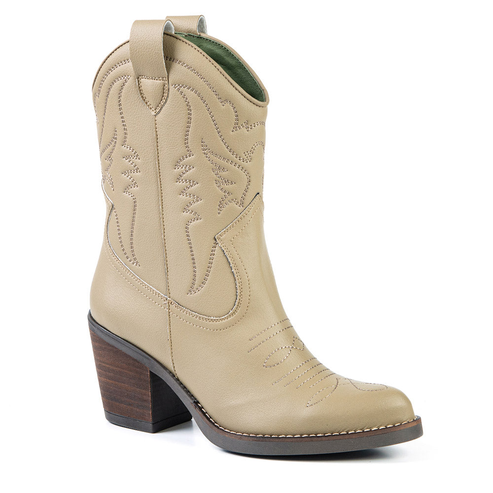 Beige short cowboy boot in cactus leather 2186