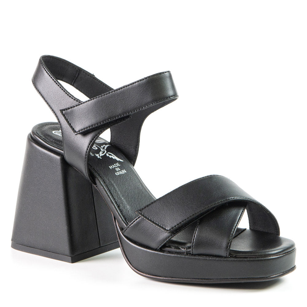 Sandale à talon haut noire en cuir de cactus 2066