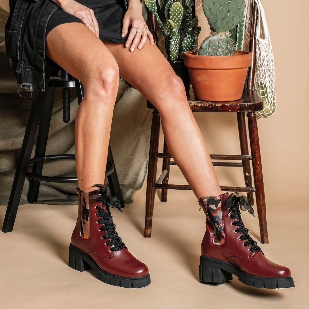 ARTEMIS Burgundy Cactus Leather Boots