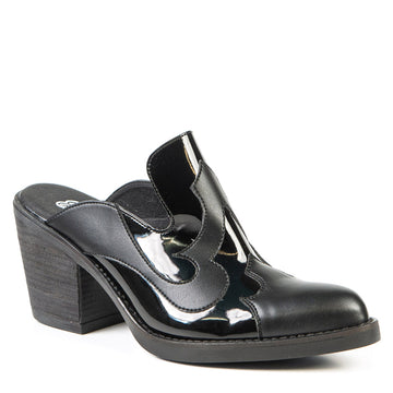 Black slip-on in cactus leather 2185