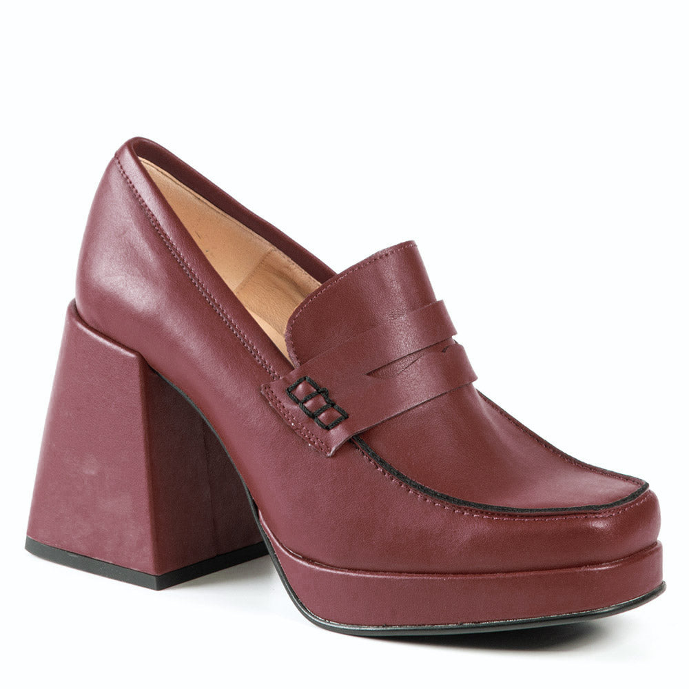 Burgundy loafer in cactus leather 1955